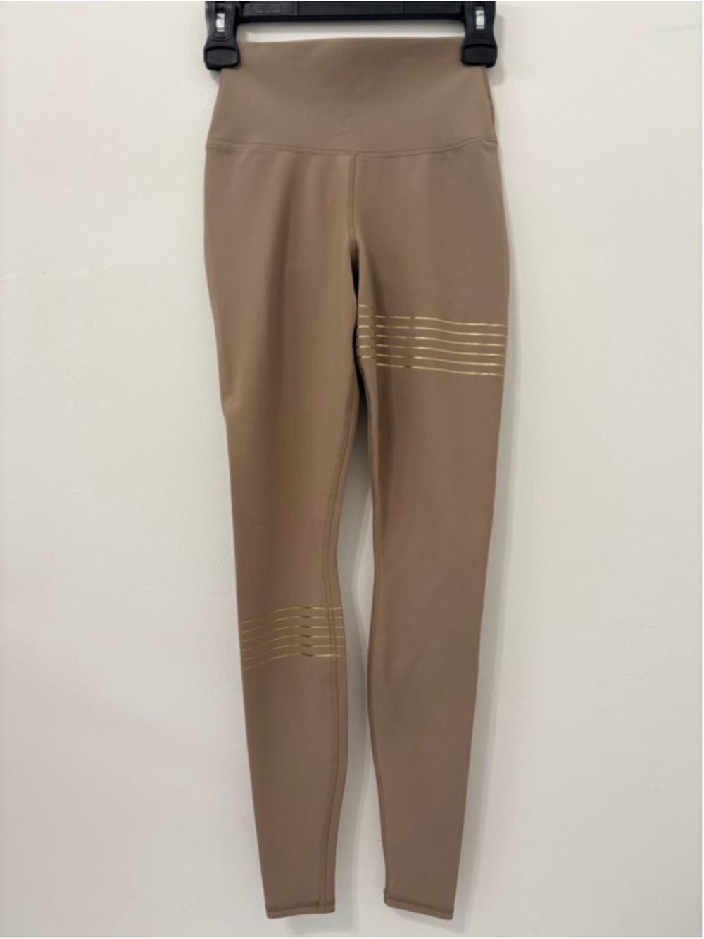 Alo Yoga HR Elevate Legging Bonded Gold Bands Sz XXS Toasted Hazelnut EUC